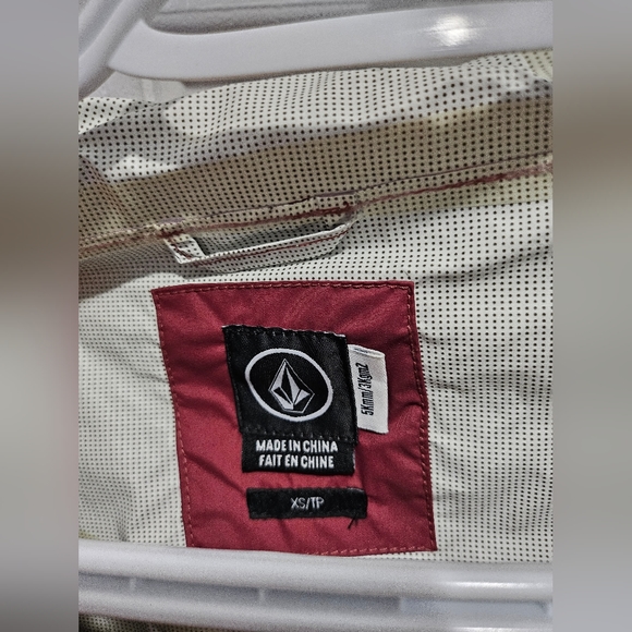 Volcom Rain Jacket - Picture 2 of 3